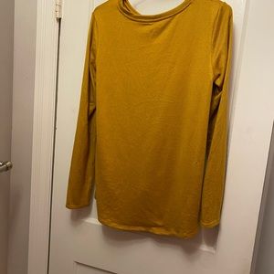 American Eagle Women’s Size M Soft Mustard Yellow Shirt